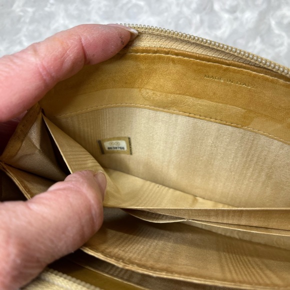 Chanel CC Caviar Leather Zip Around Wallet - Picture 11 of 13